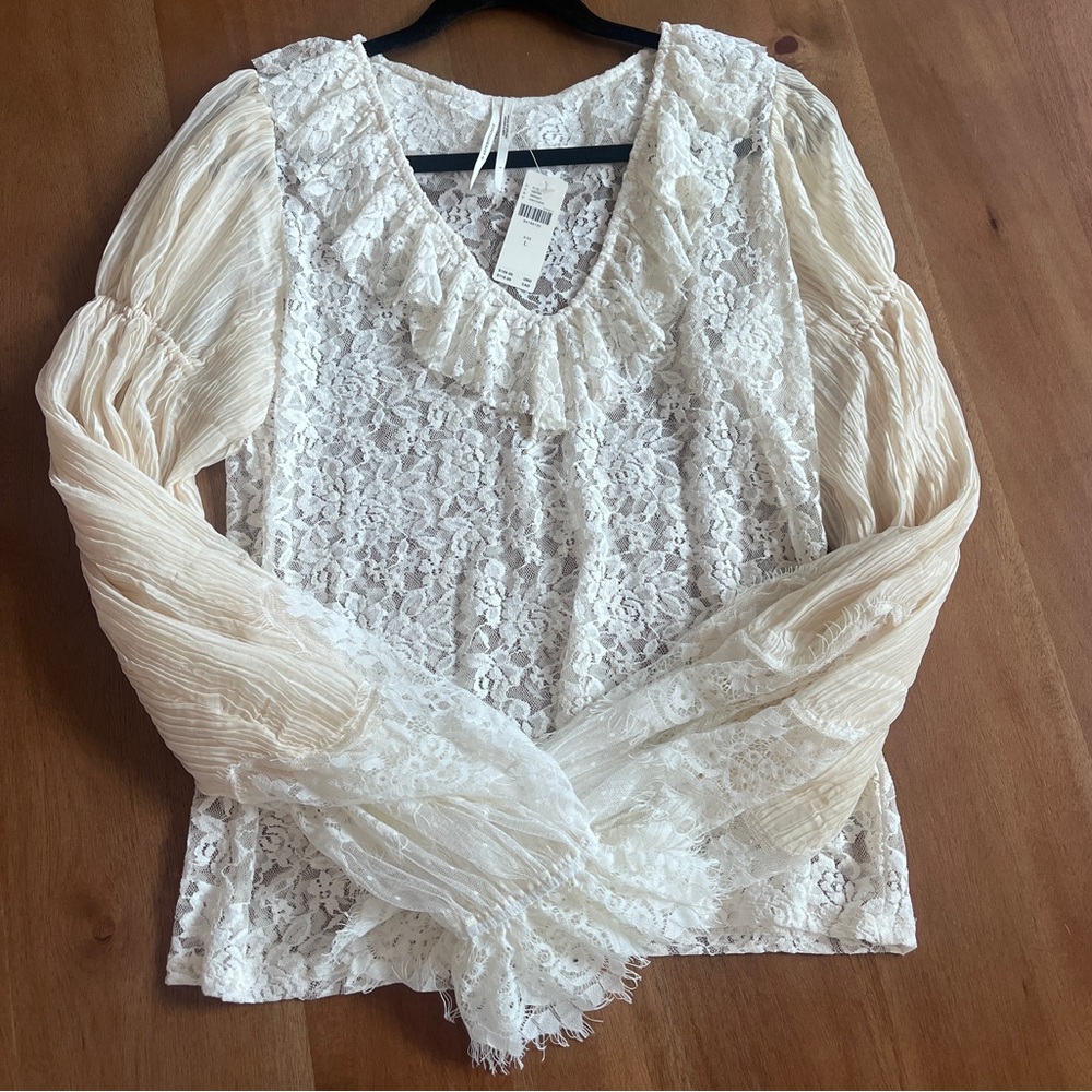 BNWT By Anthropologie Wide-Sleeve Sheer
Lace Top